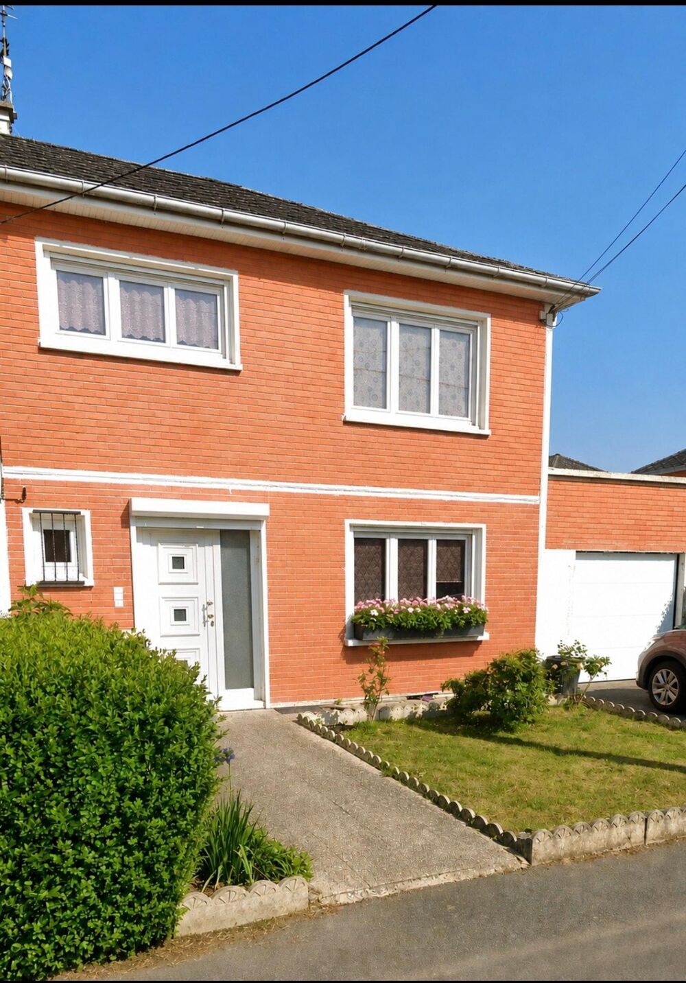 Vente Maison Maison de lotissement jumelée d' une superficie de 100² sur une parcelle de 305m² exposition jardin Nord Ouest, sur Biache saint Biache-saint-vaast
