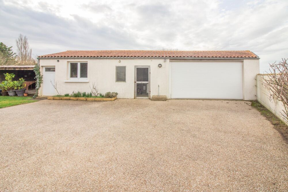 Vente Maison GRANDE MAISON FAMILIALE A YVES LES BOUCHOLEURS, PROCHE CHATELAILLON-PLAGE Chatelaillon-plage
