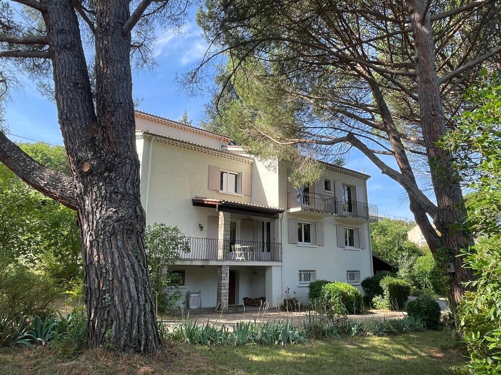 À vendre  Élégante villa familiale à deux pas du centre de Dieulefit