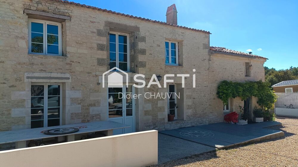 CHARENTAISE AVEC DE BEAUX VOLUMES