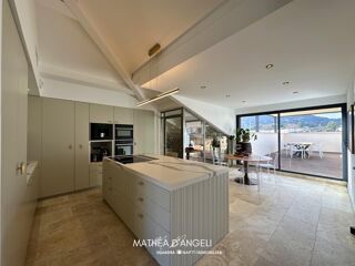  Appartement � vendre 4 pi�ces 155 m�