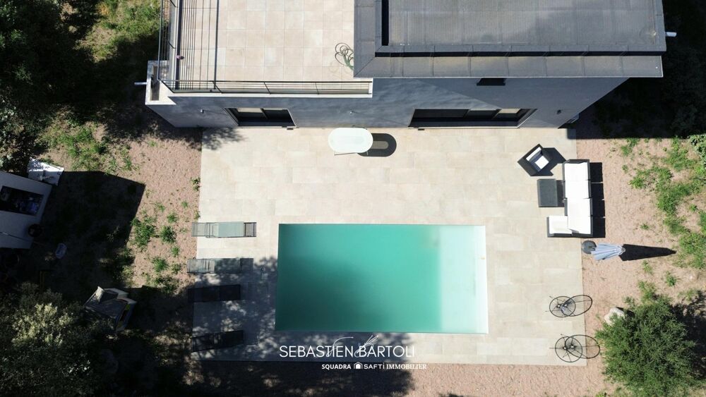 Villa contemporaine T5 de 135m2 avec piscine