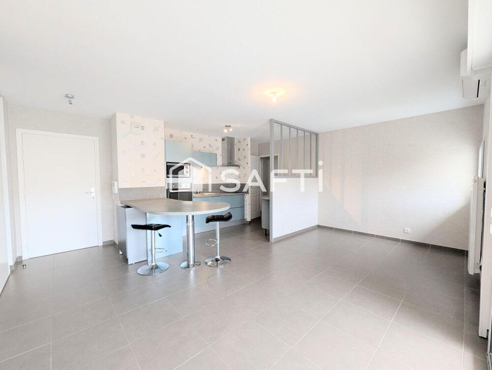 Vente Appartement NOUVEAUTE, appartement situé au centre ville de Saint-Raphaël dans une Résidence sécurisée avec ascenseur, parking privatif Saint-raphael
