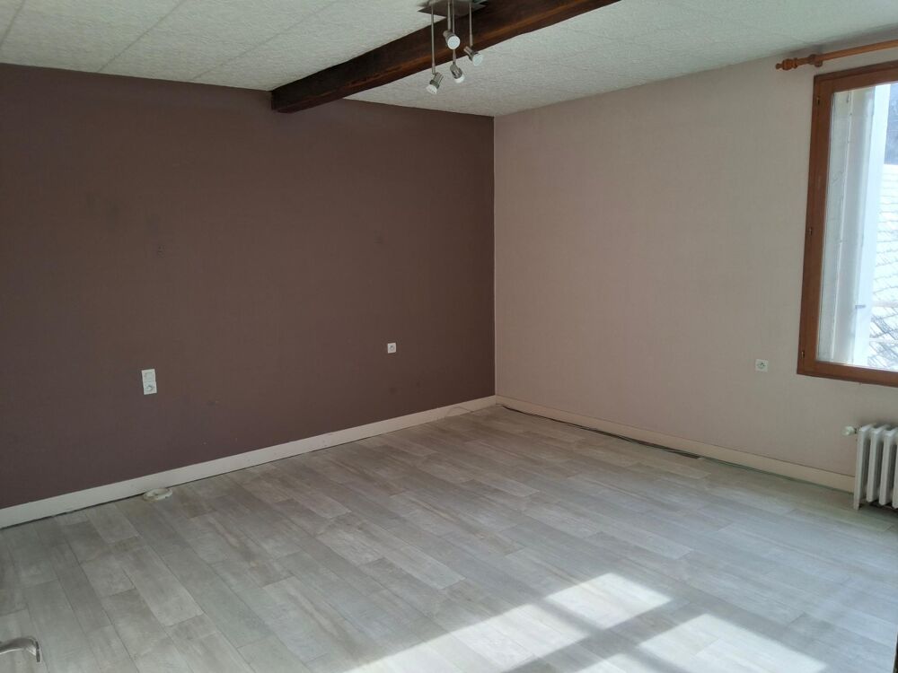 Vente Maison Maison familiale : 3 chambres, garage, cour, balcon La fleche