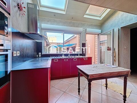   Maison de ville - 185m� - Vichy Maison - 8 pi�ce(s) - 185 m�