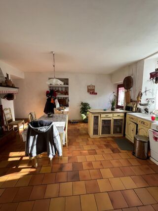  Maison � vendre 15 + pi�ces 321 m�