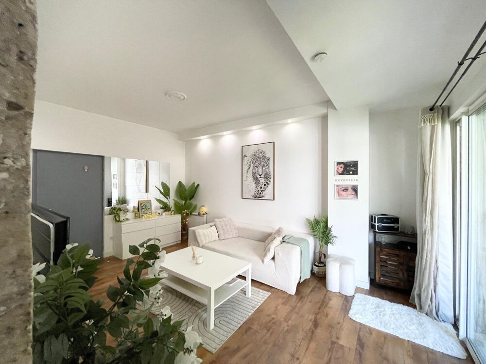 Vente Immeuble Immeuble de rapport entièrement rénové hyper-centre Angoulême. Angouleme