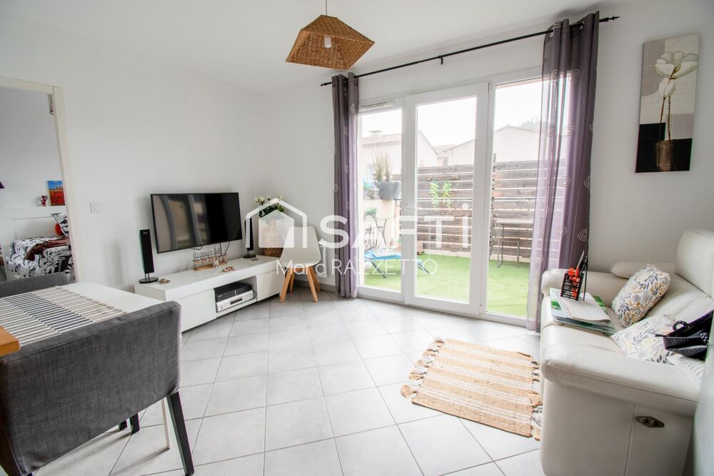 Vente Appartement Bel appartement de 40m2 avec terrasse et parking Gardanne