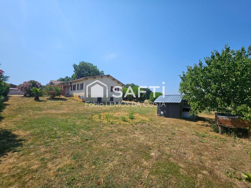 VILLA DE PLAIN PIED AVEC GARAGE ET JARDIN CLÔTURÉE