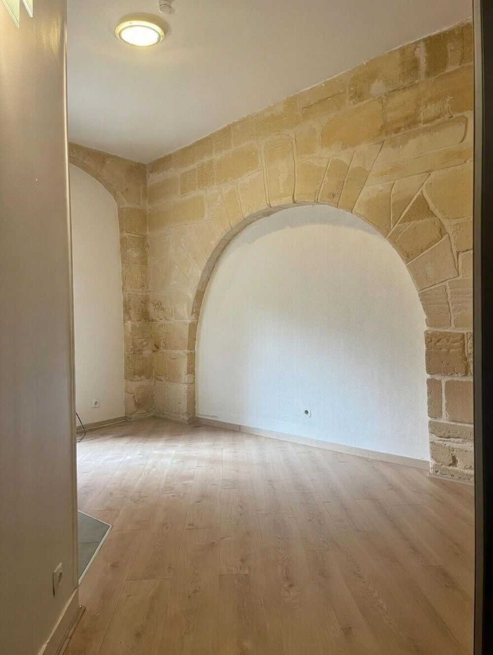 Vente Appartement Studio 25 m² Bordeaux Nansouty proche Victoire Bordeaux