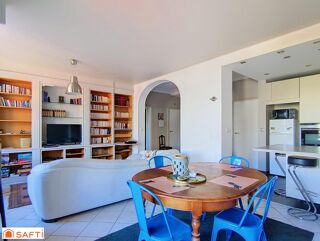 Vente Appartement Appartement 4 pièces 117m² - 3 chambres - Buanderie - Balcon - Ascenseur - Concierge Grenoble