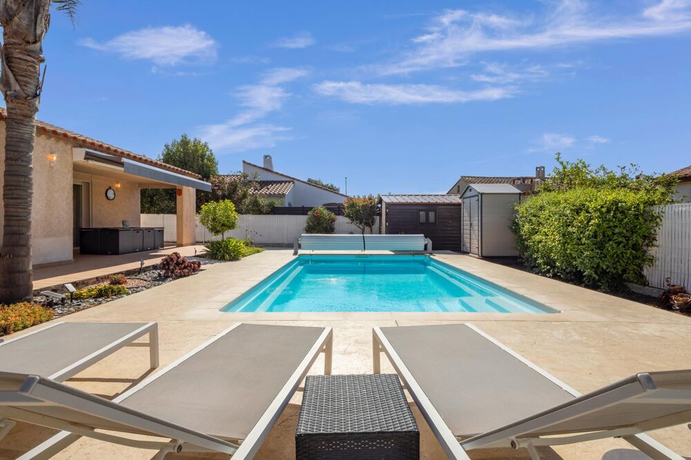 Vente Maison Villa 4 faces avec piscine à 700 m de la plage Sainte marie la mer