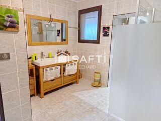  Maison à vendre 7 pièces 232 m²