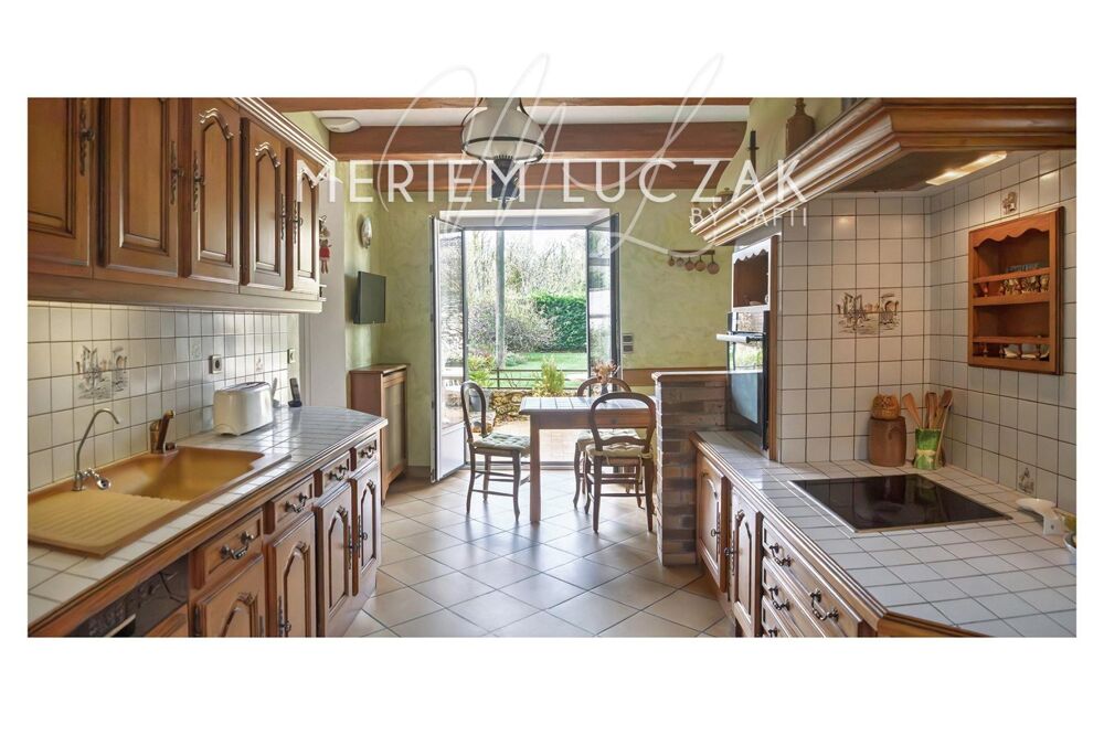 Vente Maison ? Ancienne bâtisse pleine de charme – 155 m² – Grand terrain Morainvilliers