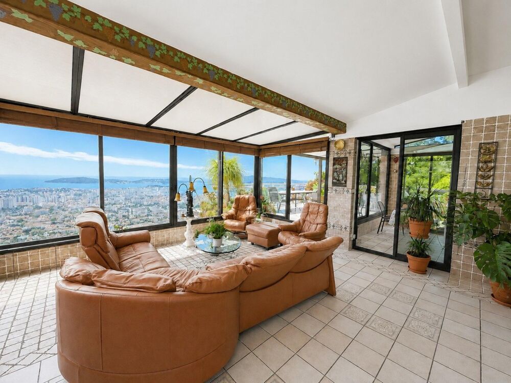 Vente Maison TOULON – Maison de caractère sur les hauteurs du Faron - vue mer panoramique - exposition plein sud Toulon