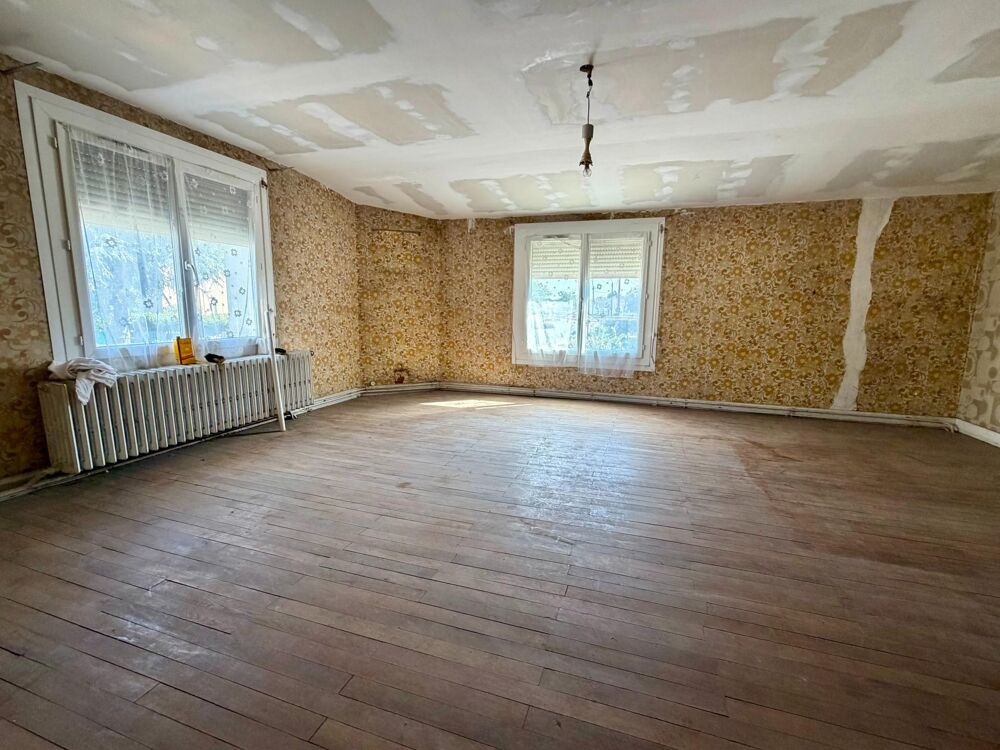 Vente Maison MAISON À RÉNOVER +TERRAIN CONSTRUCTIBLE + GARAGES Niort