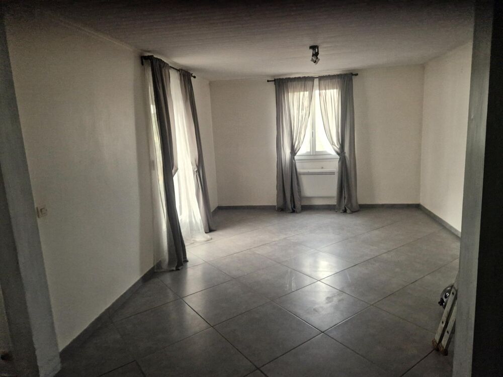 Vente Maison MAISON FAMILIALE DE PLAIN PIED 130m² Fontenay-le-comte