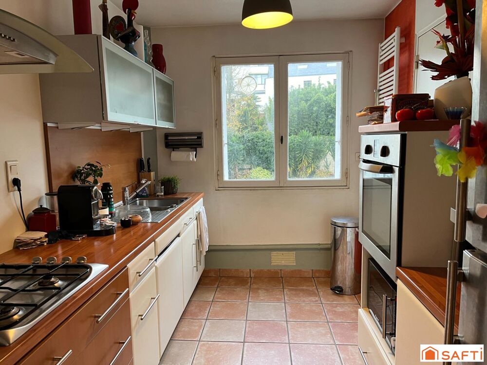 appartement de trois chambres, très bien situé