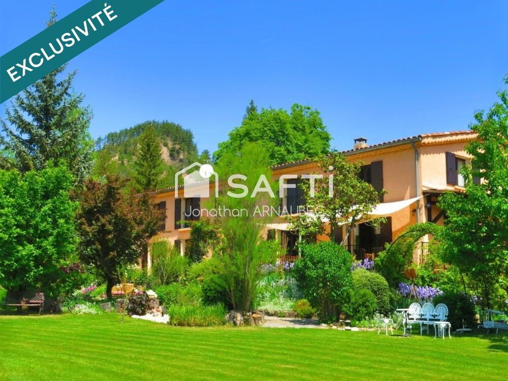 Gîte de 400 m² au coeur de la Provence : un lieu unique offrant de multiples possibilités d'exploitation touristique.