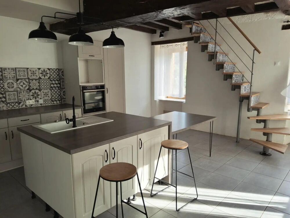 Vente Maison Maison de caractère, 5 chambres et beaux volumes Courcelles-la-foret