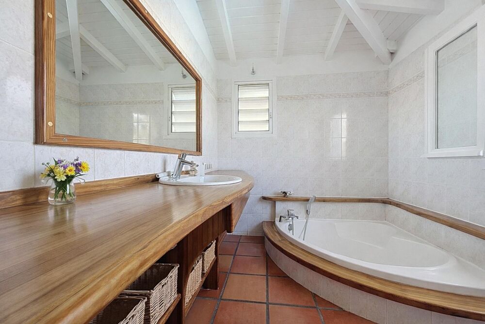 � vendre  Maison Baie-Mahault (97122)