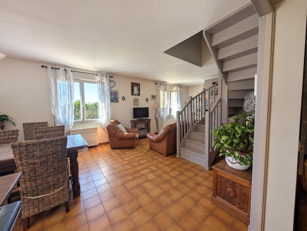 Vente Maison Maison familiale de 140m² avec garage et piscine Jonquieres