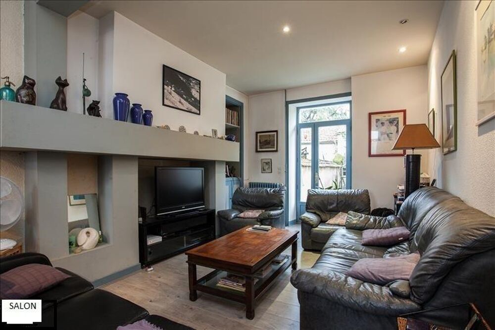 Maison en pierres de 148m2 plus dépendance de 55m2