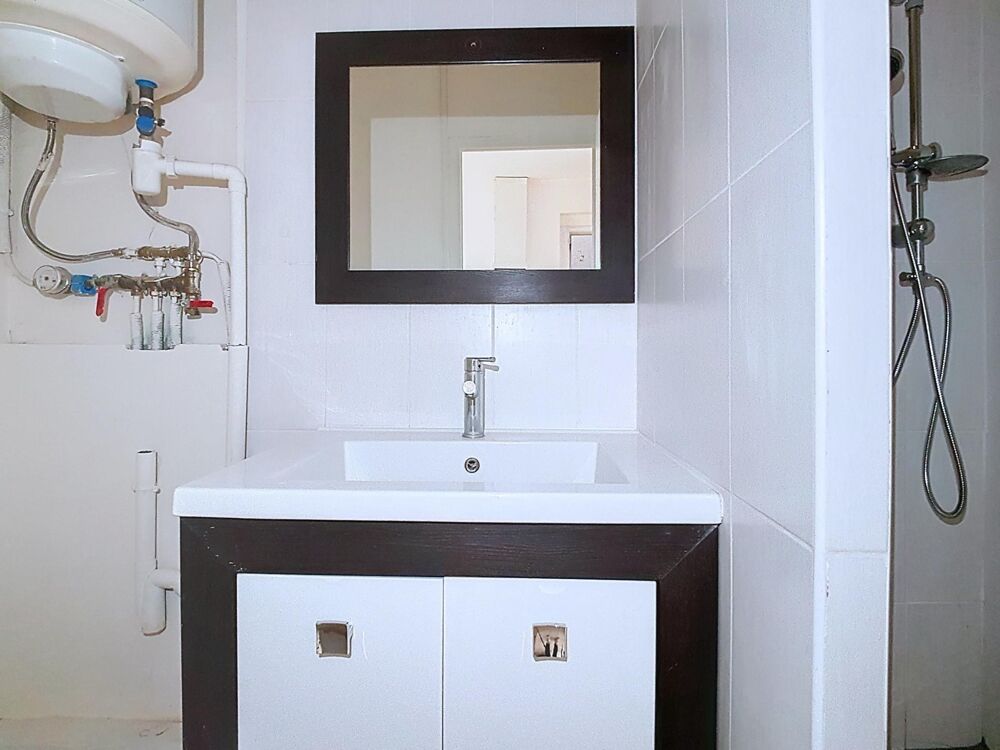 Vente Appartement Lot de 2 appartements :  studio + T2 rénové avec petite cour Beziers