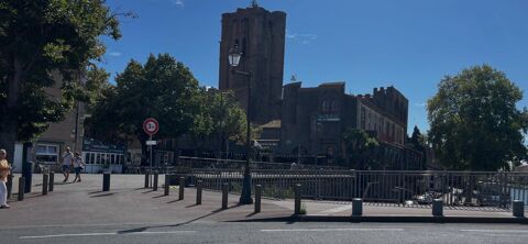 34 , BORD DE MER FONDS DE COMMERCE D'UN HOTEL DE 10 CHAMBRES 170000 34300 Agde