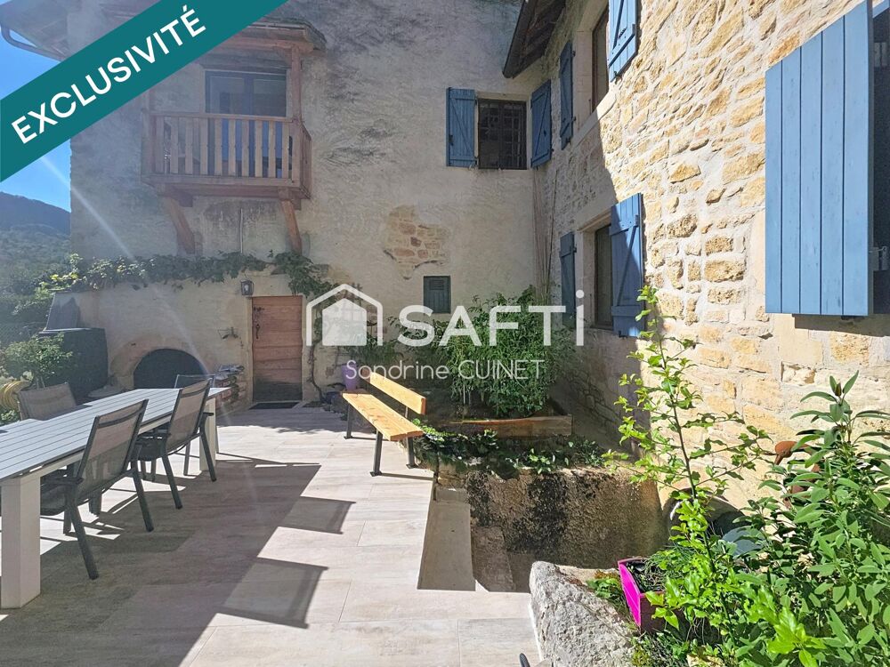 Vente Maison Maison singulière pleine de surprises à découvrir Mouthier-haute-pierre