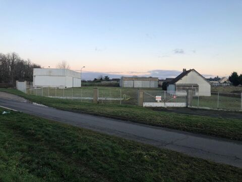 Beau terrain constructible pour usage industriel et commercial à Vernouillet 28500 489000 28500 Vernouillet