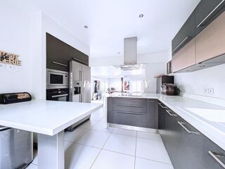  Maison � vendre 7 pi�ces 235 m�