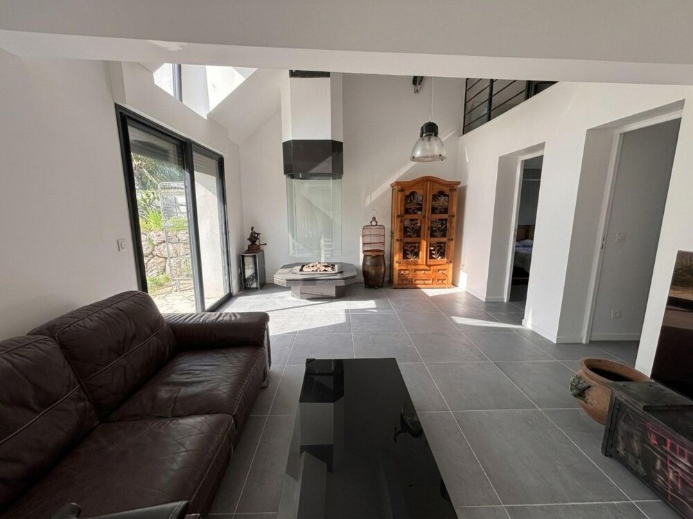 Vente Maison Longère rénové de 157m² Sainte-genevieve-des-bois