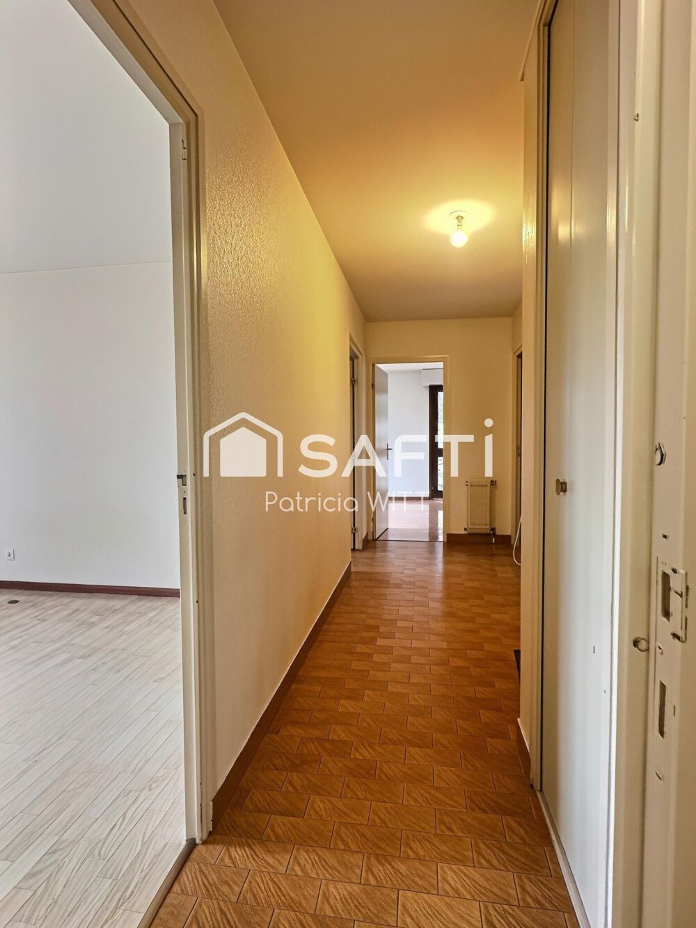 Vente Appartement Coup de cœur assuré pour ce T2 de 56,50 m² à rénover entièrement, et son grand balcon Annemasse