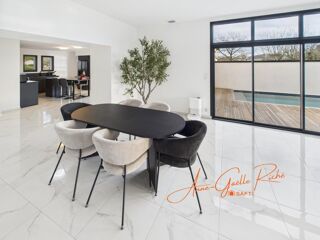  Maison � vendre 6 pi�ces 210 m�