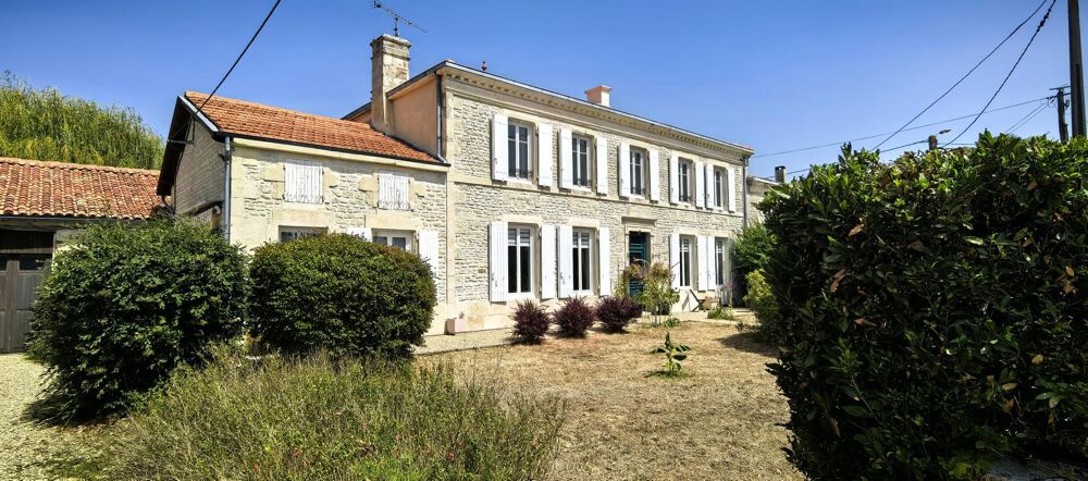 Bourg Villeneuve La Comtesse
