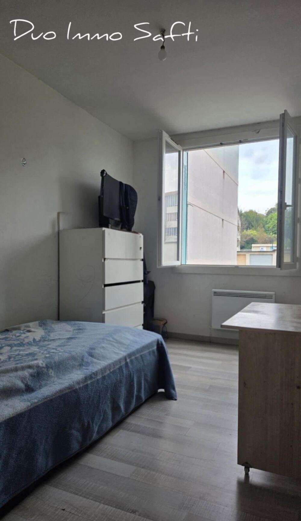 Vente Appartement VENTE URGENTE - T4 avec balcon, cave et garage dans copro rénovée. Manosque