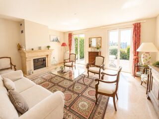  Maison à vendre 7 pièces 215 m²