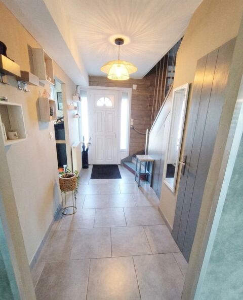   Charmante maison � deux pas du chenal. Maison - 4 pi�ce(s) - 90 m�