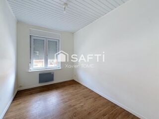  Maison à louer 7 pièces 110 m²