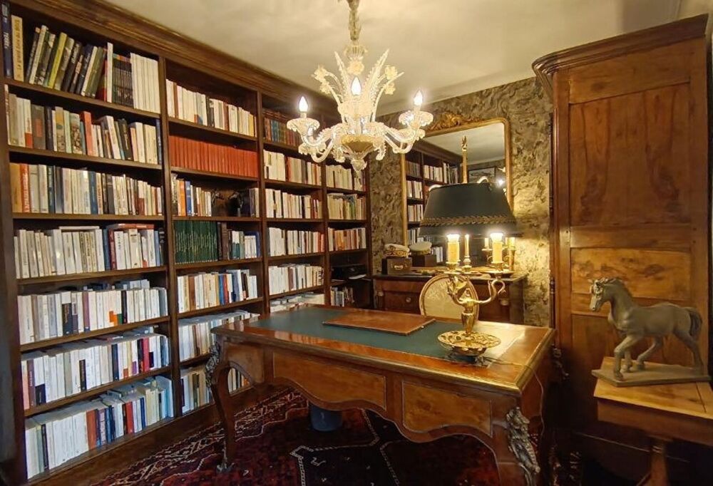 à vendre  Propriété/château Landivisiau (29400)