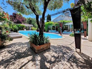  Maison  vendre 10 pices 326 m