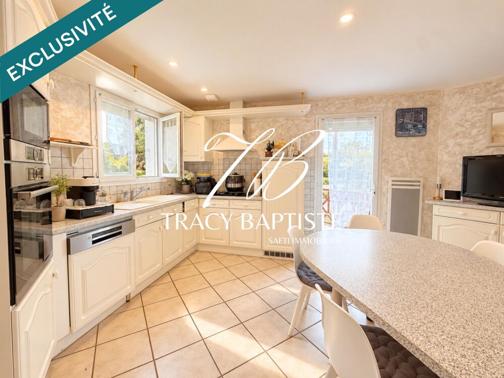 Vente Maison Maison d'architecte 100m2 + sous sol et garage La salvetat-belmontet