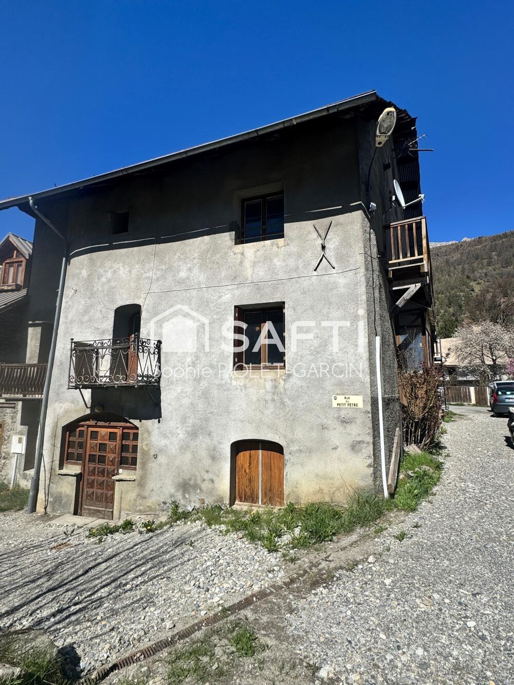 � vendre  Maison Le Mon�tier-les-Bains (05220)