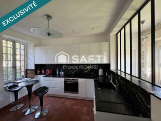  Maison à vendre 8 pièces 211 m²