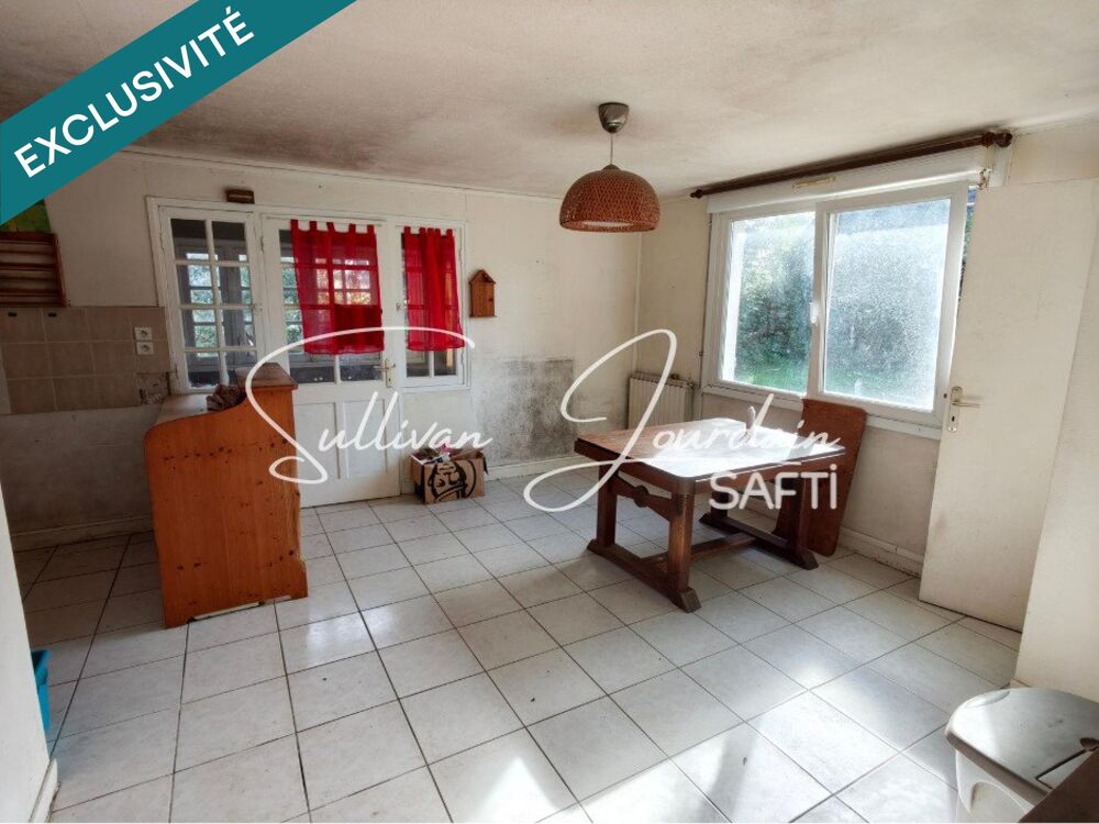 Maison 215 m² à rénover  Gros potentiel à Henvic.