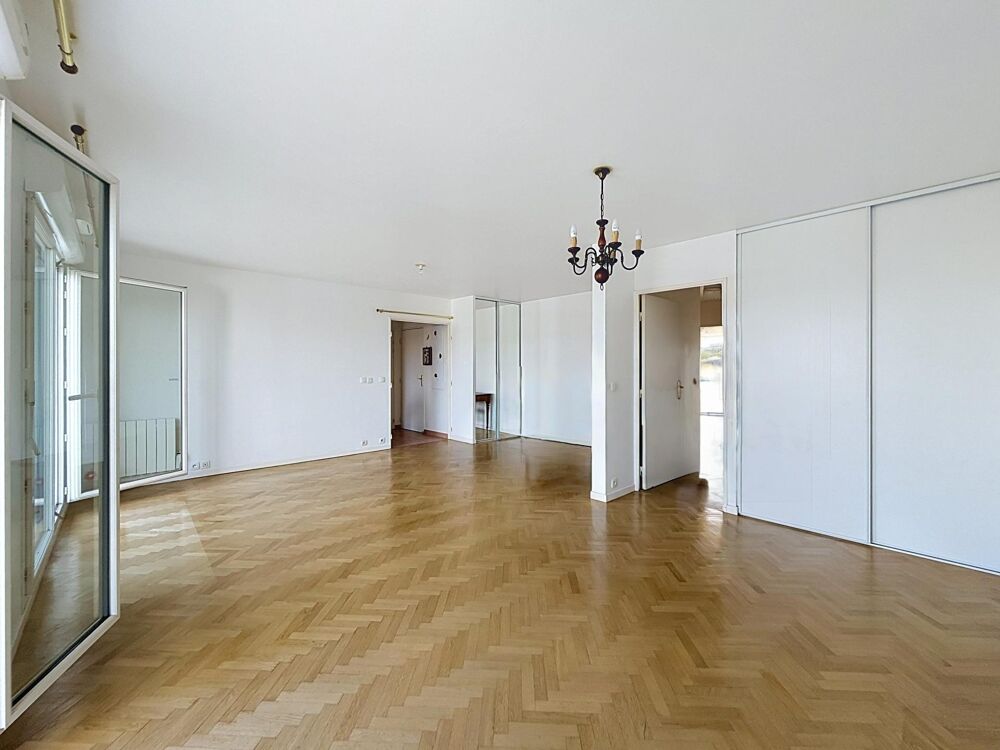Vente Appartement À VENDRE – Superbe 3/4 pièces dernier étage  avec grand balcon et parking – Plateau de Vitry-sur-Seine Vitry-sur-seine