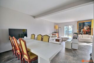  Maison � vendre 8 pi�ces 250 m�