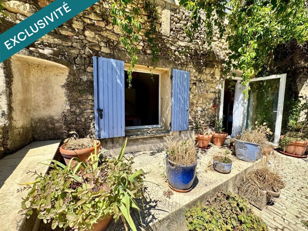 Maison de village avec petite terrasse
