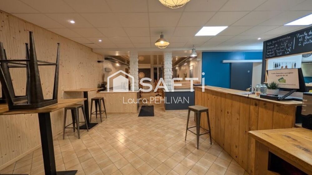 Vente Immeuble Idéal investisseur ! Immeuble de rapport de 4 logements et un restaurant Beaufort